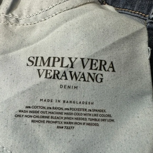Simply Vera VeraWang Denim Womens Capri Jeans Size 6P Blue Denim Low Rise - Picture 7 of 9